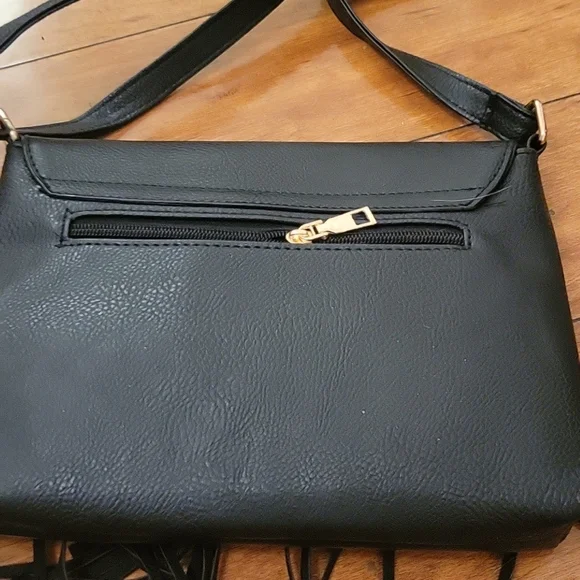 Black Purse - Picture 3 of 4